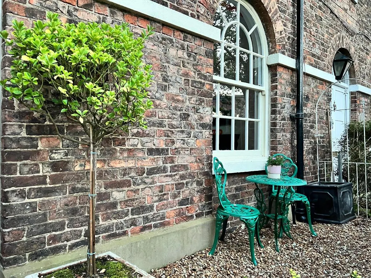 Riverside Mews - Yarm High Street 0*,